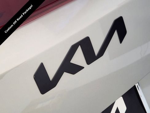 New 2026 Kia Carnival SX w/ SX Dark Edition Package image 7