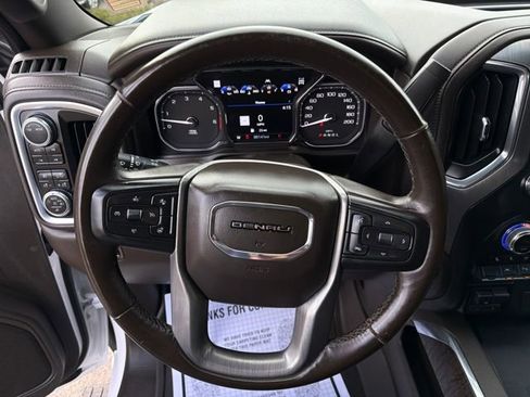 Used 2022 GMC Sierra 1500 Denali w/ Denali Premium Package image 15