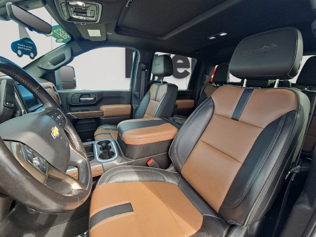 Used 2023 Chevrolet Silverado 2500 High Country w/ Technology Package AWD/4WD image 10
