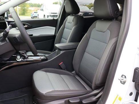 New 2026 Chevrolet Trax LT w/ Driver Confidence Package image 8