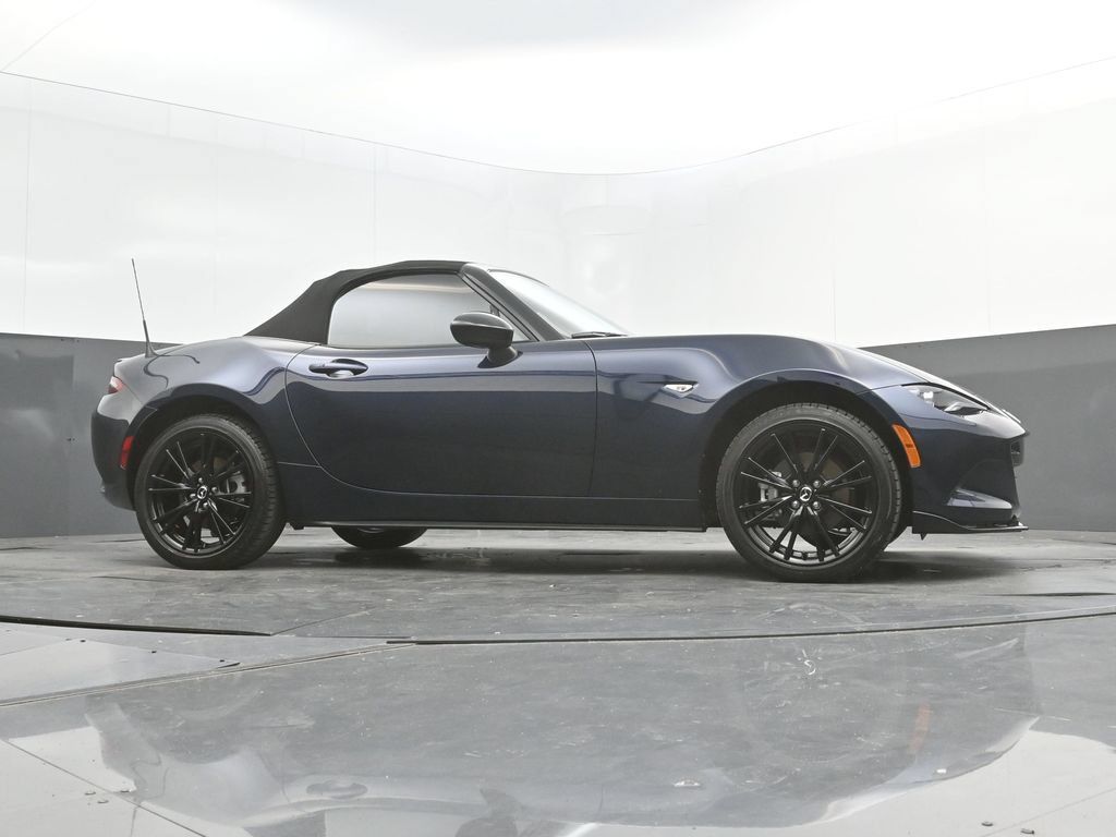 Used 2025 MAZDA MX-5 Miata Club RWD image 38