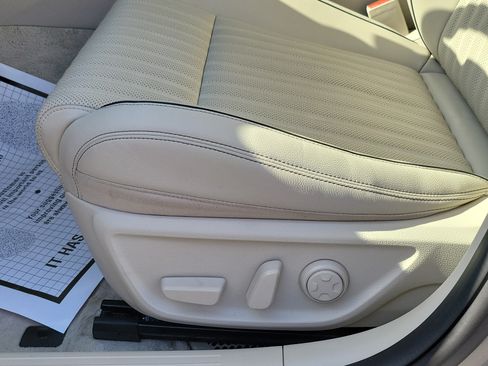 Certified 2026 Genesis G70 2.5T Prestige RWD image 19