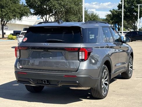 Used 2025 Ford Explorer ST-Line AWD/4WD image 5