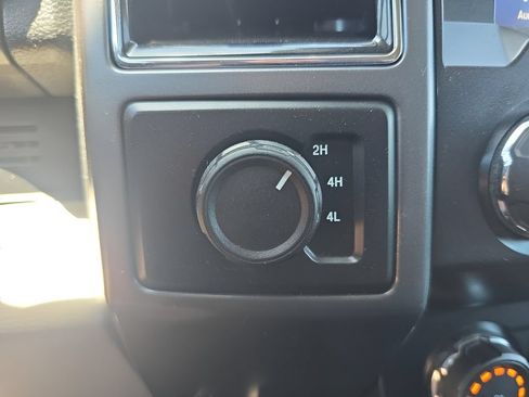 Used 2019 Ford F150 XLT AWD/4WD image 18