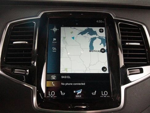 Used 2022 Volvo XC90 T6 Momentum w/ Advanced Package image 35