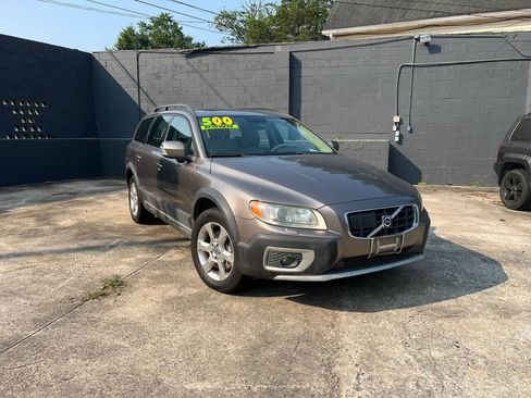Used 2009 Volvo XC70 T6 AWD/4WD image 1