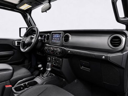 Used 2023 Jeep Wrangler Unlimited w/ Cold Weather Group AWD/4WD image 15