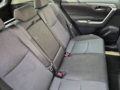 Used 2025 Toyota RAV4 XLE AWD/4WD image 29