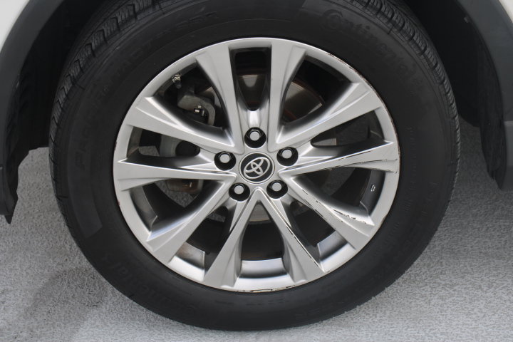 Used 2017 Toyota RAV4 Limited w/ Advanced Technology Package AWD/4WD image 9