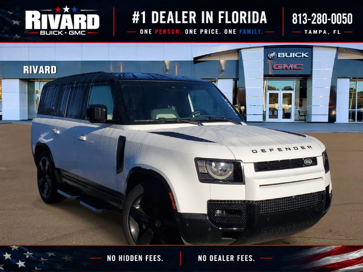 Used 2023 Land Rover Defender 130 X-Dynamic SE AWD/4WD image 1