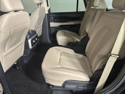 Certified 2023 Ford Expedition Limited image 33