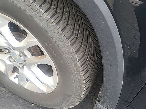 Used 2019 Chevrolet Traverse LT w/ LPO, Floor Liner Package AWD/4WD image 1