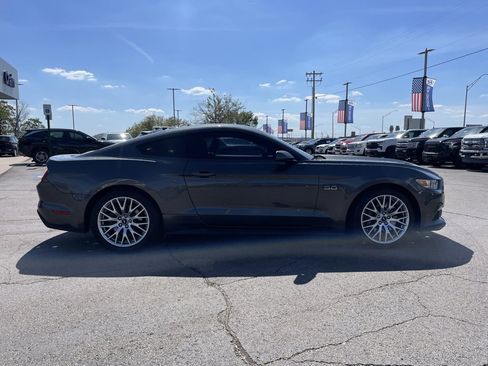 Used 2017 Ford Mustang GT Premium w/ GT Performance Package image 8