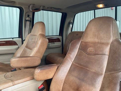 Used 2003 Ford F250 King Ranch image 9