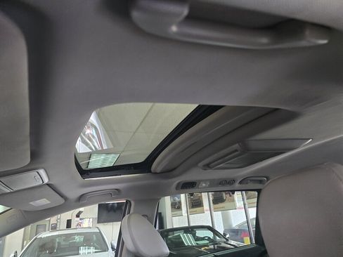 Used 2016 Honda Odyssey EX-L image 27