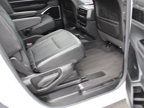 Used 2022 Jeep Wagoneer Series III w/ Premium Group I image 50