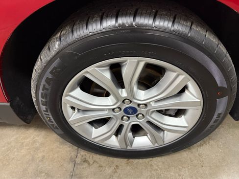 Used 2020 Ford Edge Titanium w/ Equipment Group 301A image 37