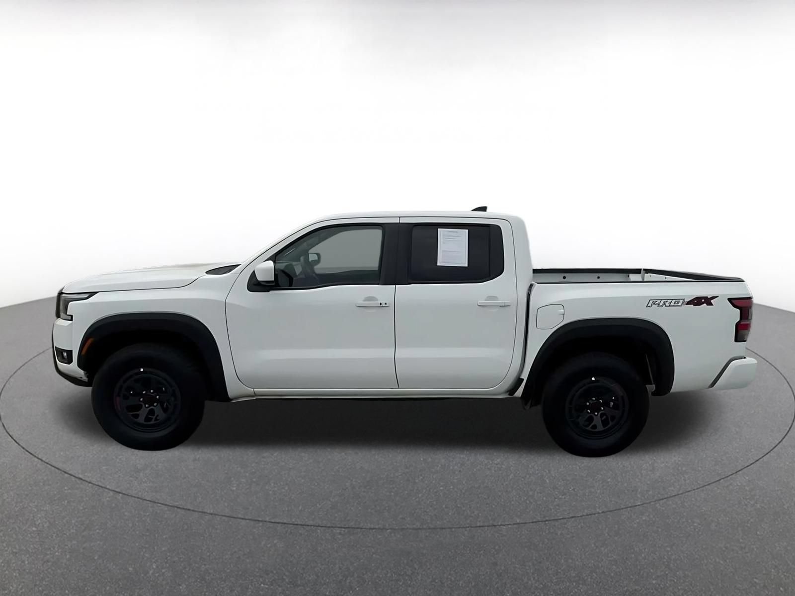 Used 2026 Nissan Frontier PRO-4X AWD/4WD image 9