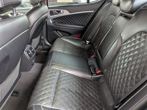 Used 2020 Genesis G70 2.0T w/ Sport Package image 18