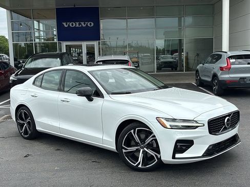 Certified 2023 Volvo S60 B5 Core w/ Climate Package FWD image 2