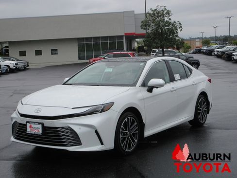 New 2026 Toyota Camry XLE image 3