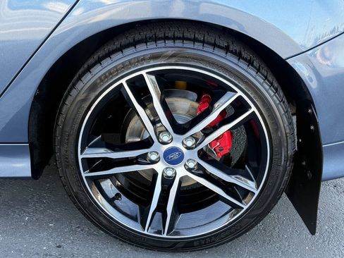 Used 2018 Ford Focus ST w/ Equipment Group 401A FWD image 14