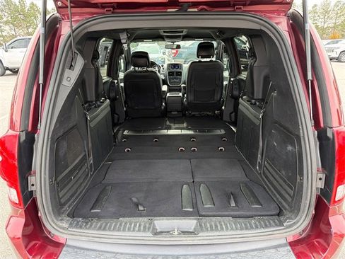 Used 2018 Dodge Grand Caravan GT image 17