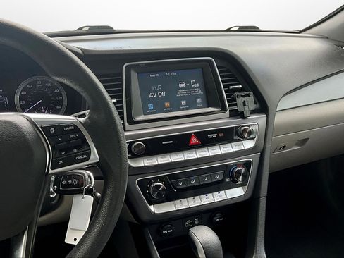 Used 2018 Hyundai Sonata ECO image 6