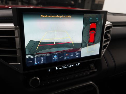 Used 2025 Toyota Sequoia Platinum image 23