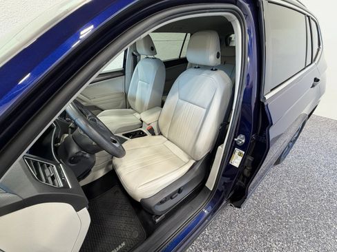 Certified 2023 Volkswagen Tiguan SE FWD image 20