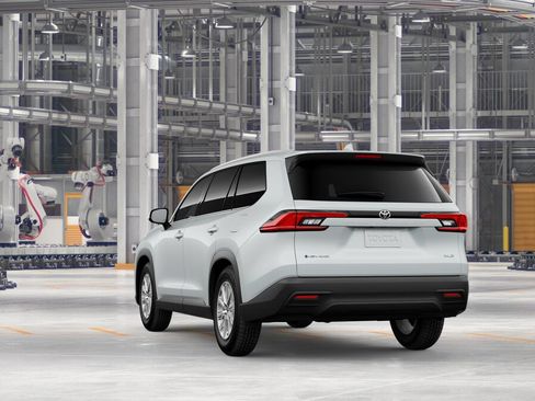 New 2026 Toyota Grand Highlander AWD Hybrid image 9