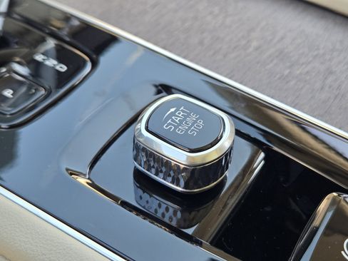 New 2026 Volvo XC90 T8 Ultra image 23