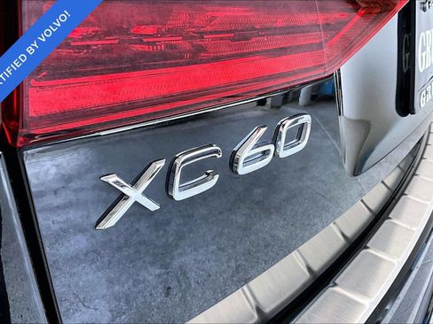 Certified 2026 Volvo XC60 B5 Plus AWD/4WD image 42