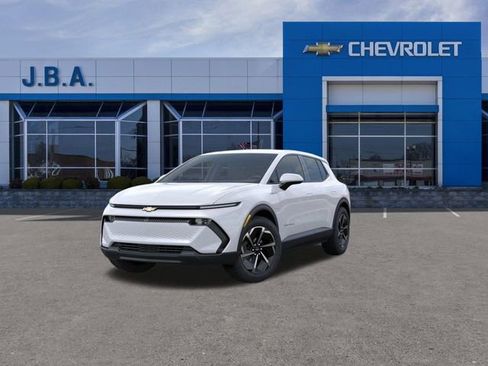 New 2026 Chevrolet Equinox EV LT image 9