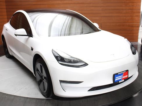 Used 2021 Tesla Model 3 Standard Range Plus RWD image 13