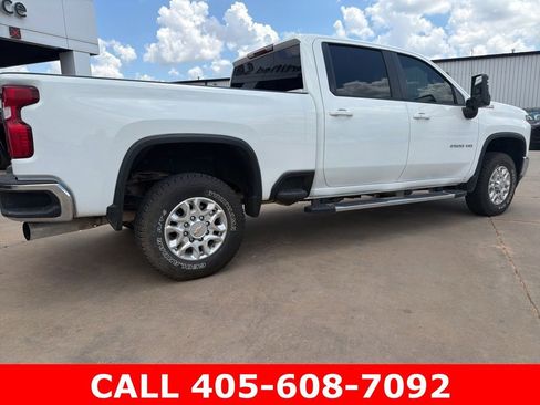 Used 2023 Chevrolet Silverado 2500 LT w/ Convenience Package AWD/4WD image 15