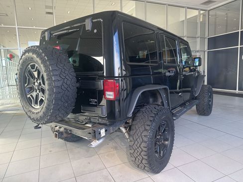 Used 2012 Jeep Wrangler Unlimited Sahara w/ Dual Top Group image 4