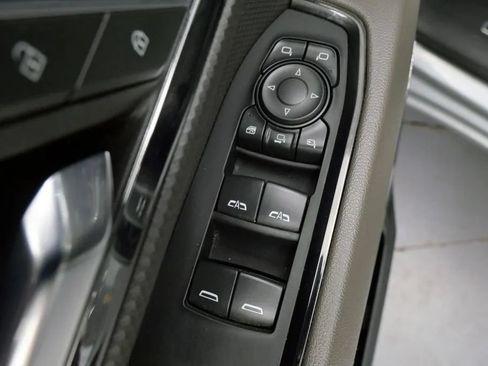 Used 2024 Chevrolet Silverado 2500 ZR2 w/ Technology Package AWD/4WD image 15