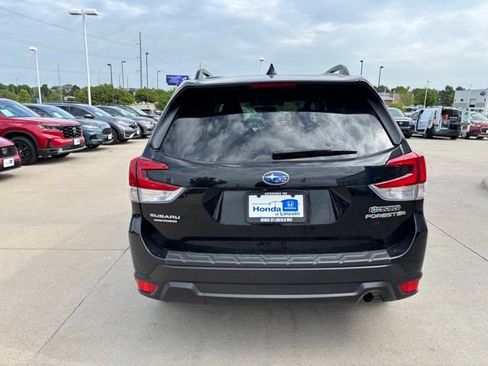 Used 2020 Subaru Forester Premium w/ Popular Package #1 AWD/4WD image 6