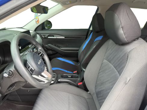 Used 2023 Kia Seltos LX AWD/4WD image 11