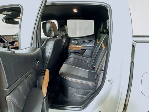 Certified 2024 GMC Canyon AT4 AWD/4WD image 22