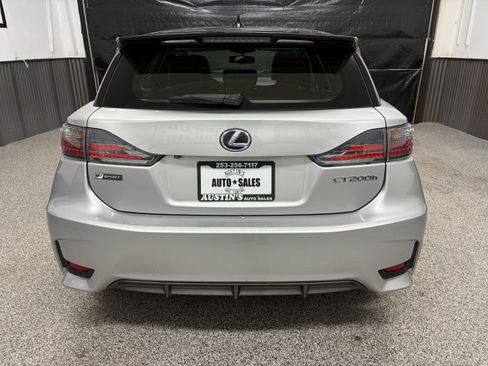 Used 2015 Lexus CT 200h w/ F Sport w/Nuluxe Interior image 4