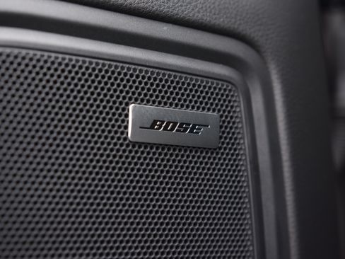Certified 2026 Porsche Macan Turbo AWD/4WD image 23