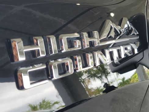 Used 2024 Chevrolet Silverado 1500 High Country AWD/4WD image 5