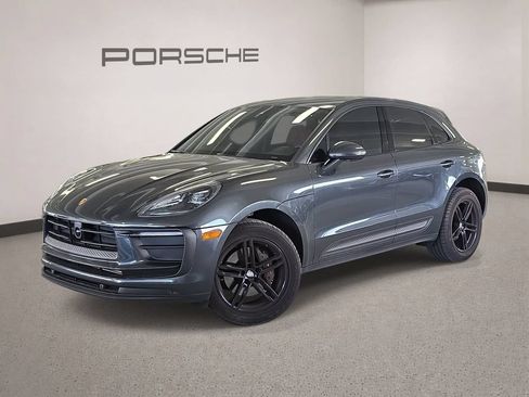 Certified 2024 Porsche Macan AWD/4WD image 1