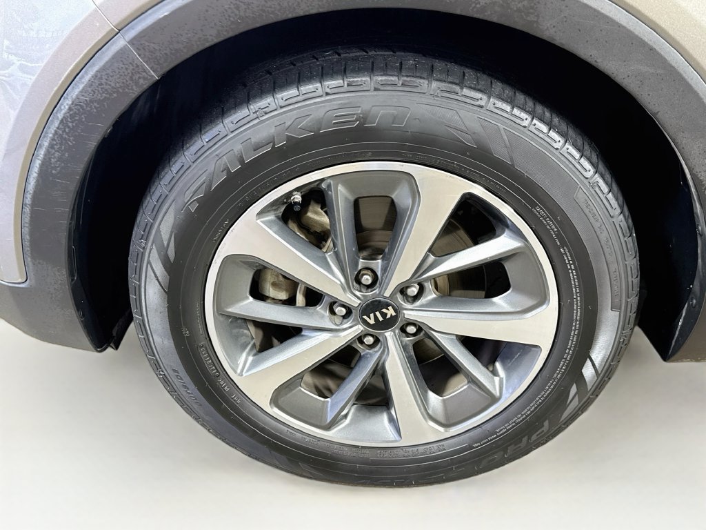 Used 2019 Kia Sorento EX FWD image 41