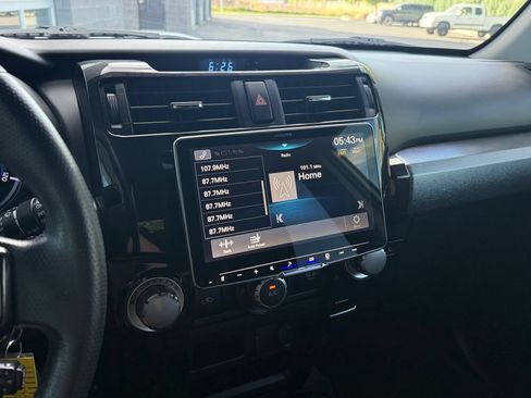 Used 2019 Toyota 4Runner TRD Off-Road AWD/4WD image 25