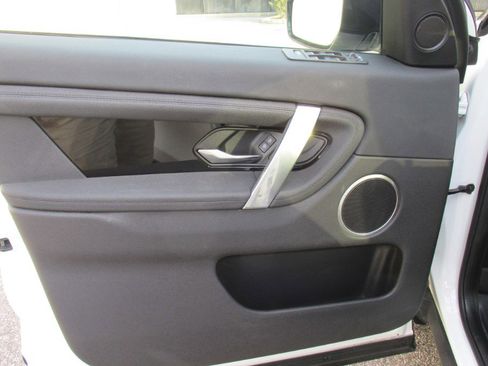 Used 2021 Land Rover Discovery Sport S image 22