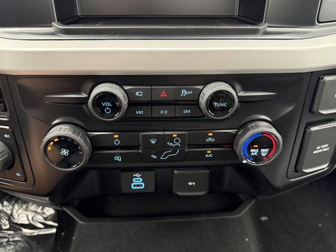 New 2025 Ford F250 XLT w/ 360-Degree Camera Package image 6