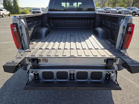 New 2026 GMC Sierra 2500 SLT w/ SLT Premium Package AWD/4WD image 25